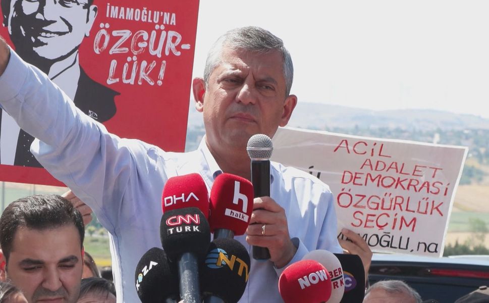 Özgür Özel, duruşmaların ardından Silivri'de konuştu