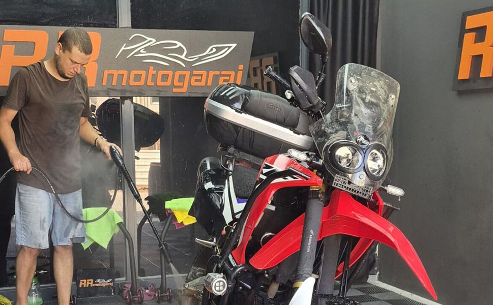Uzmanından motosiklet sahiplerine uyarı: Sadece yıkamak yetmiyor