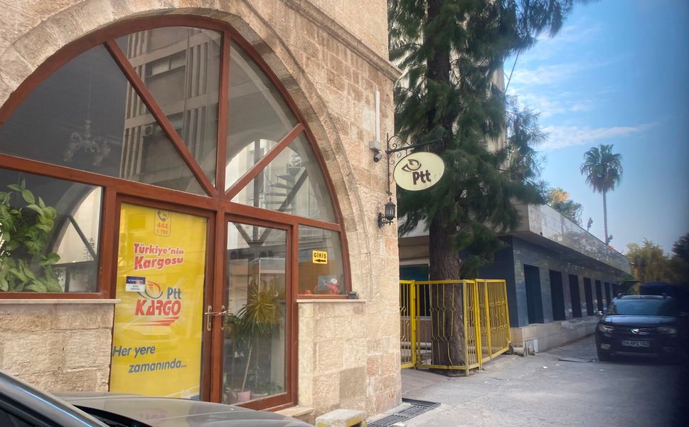 Mersin’de PTT Binası eski Mersin’i hatırlatıyor