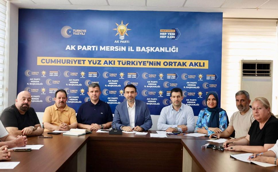 AK Parti Mersin’den kuruluş yıl dönümü hazırlık toplantısı