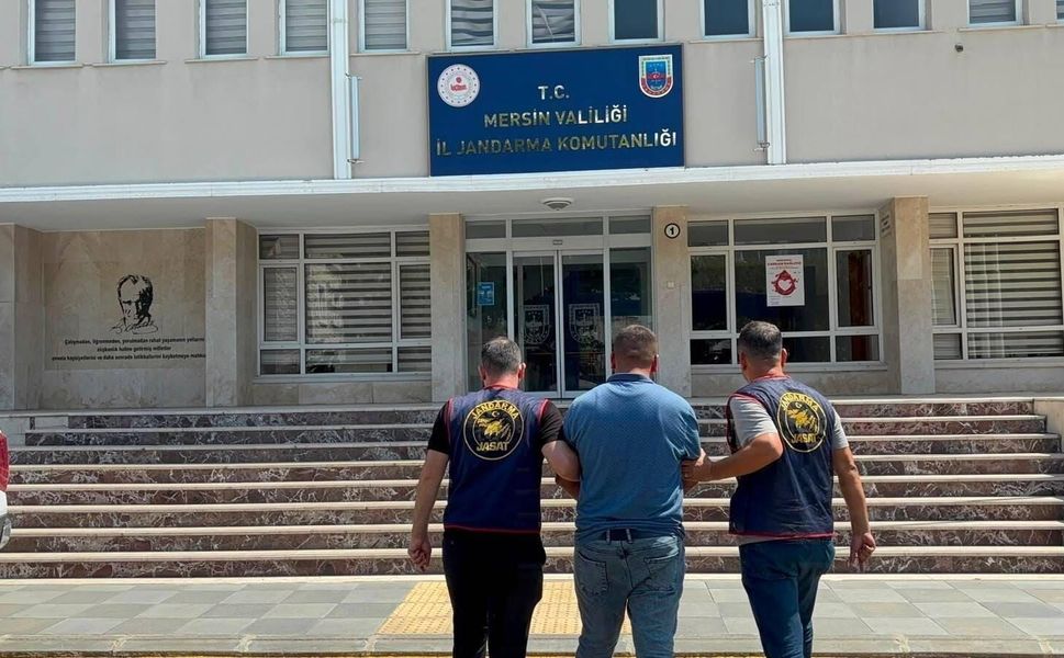 27 yıl 6 ay hapis cezasıyla aranıyordu, yakalandı