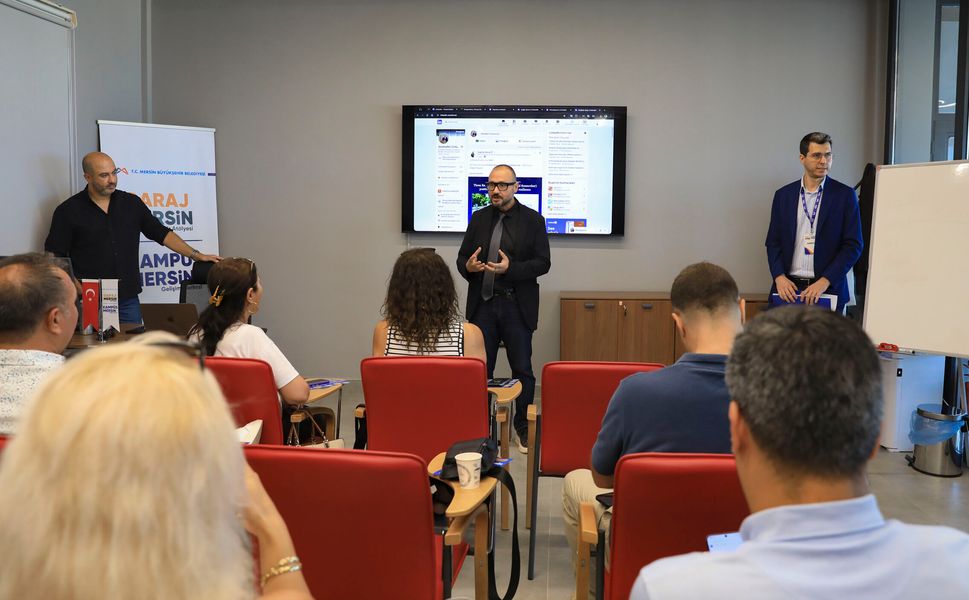 Kampüs Mersin ve Garaj Mersin'de LinkedIn eğitimi