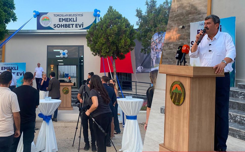 Toroslar’da emeklilere yeni buluşma noktası: “Emekli Sohbet Evi” açıldı