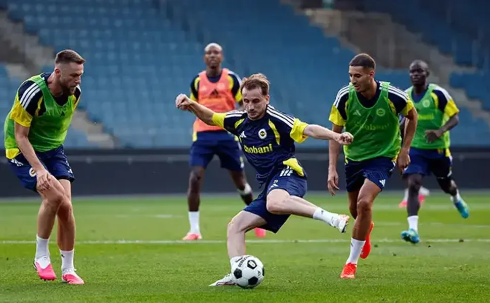 Fenerbahçe’nin Şampiyonlar Ligi play-off turundaki rakibi Lyon