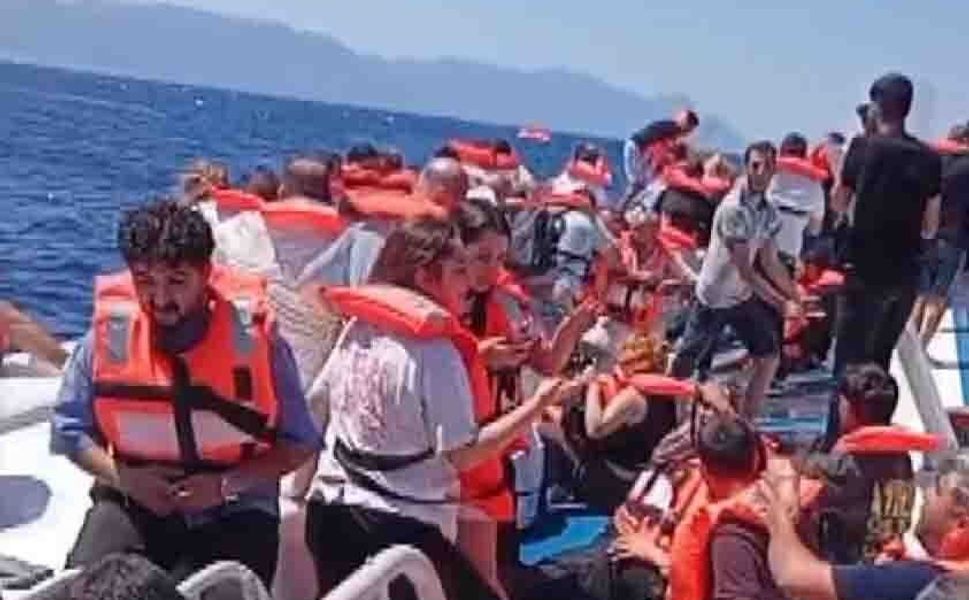 Alabora olan gemideki çocuğu kurtardığı anları anlattı