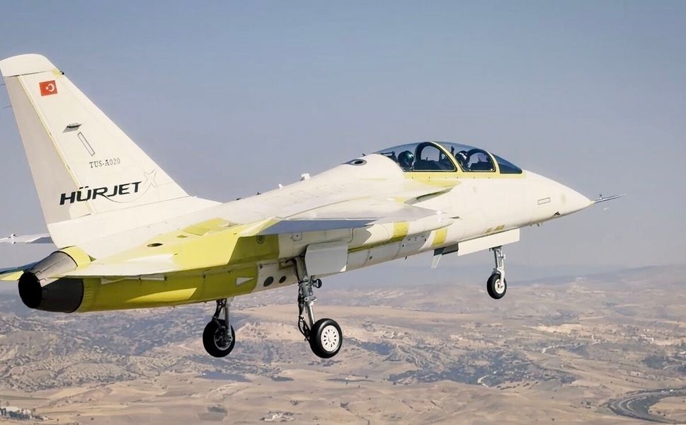 İlk HÜRJET, teslimat öncesi uçuşunu başarıyla gerçekleştirdi