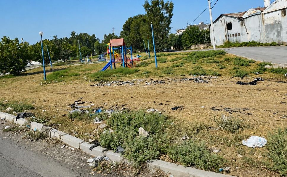Karacailyas’ta çocuk parkı bakım ve güvenlik bekliyor