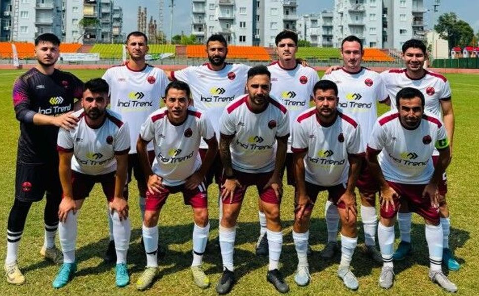 Ayvagediği Futbol Turnuvası’nda yarı final heyecanı başladı