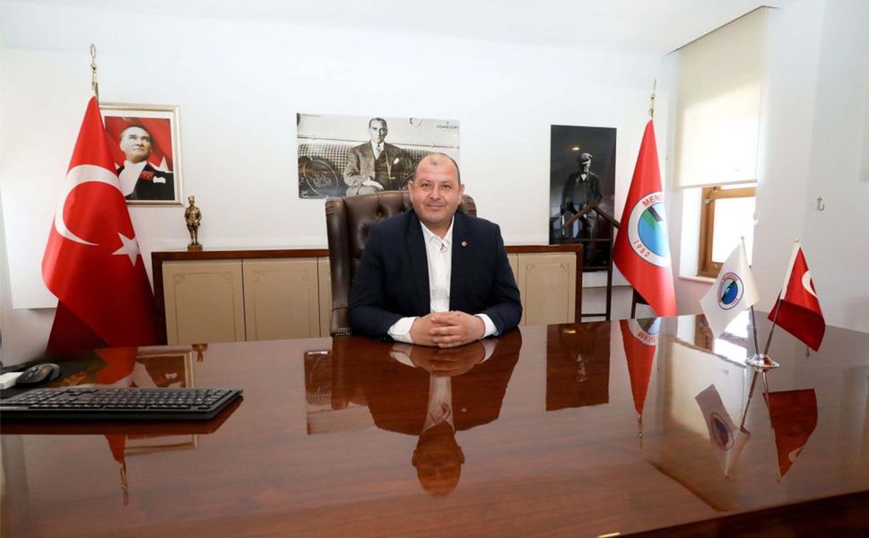 Menderes Belediye Başkanı Çiçek dahil, 13 kişi gözaltına alındı