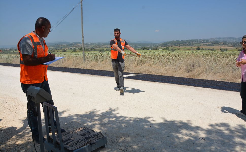 Tarsus kırsalında 21 kilometrelik yol yenilendi