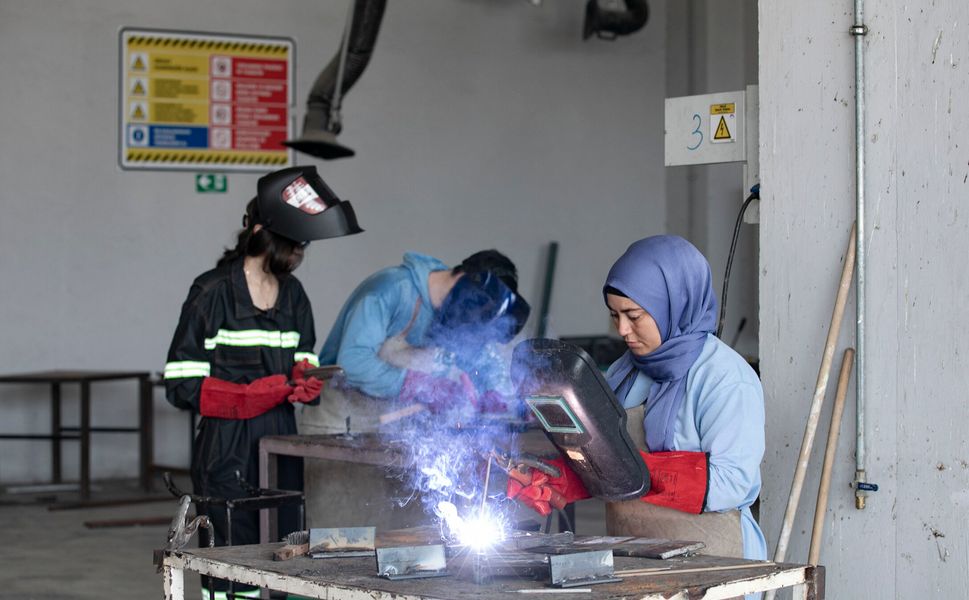 Mersin’de 'Kaynak Kursu'nu bitirenlerin 128’i iş sahibi oldu