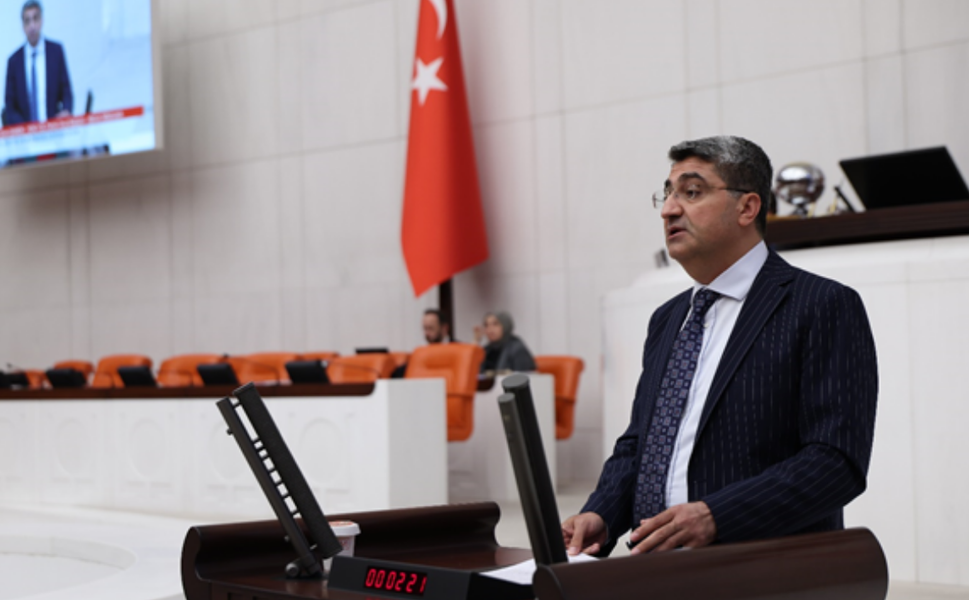 Mersin Marina’daki kirliliği TBMM gündemine taşındı