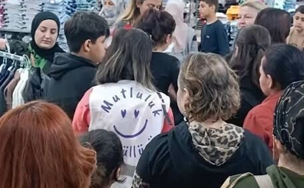 Mutluluk Gönüllüleri’nden ihtiyaç sahibi öğrenciler için eğitime destek kampanyası