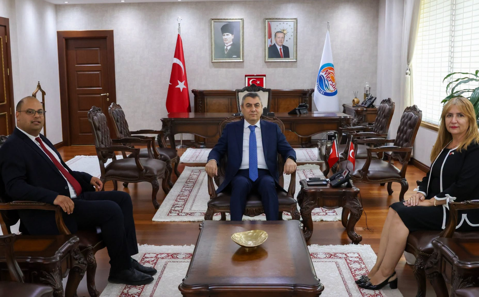 Vali Atilla Toros, KKTC Mersin Konsolosu Ülkü Alemdar'ı kabul etti