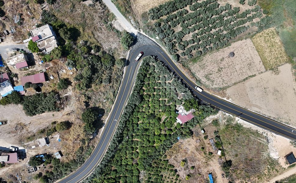 Mezitli’de 11,5 kilometrelik yol yenilendi