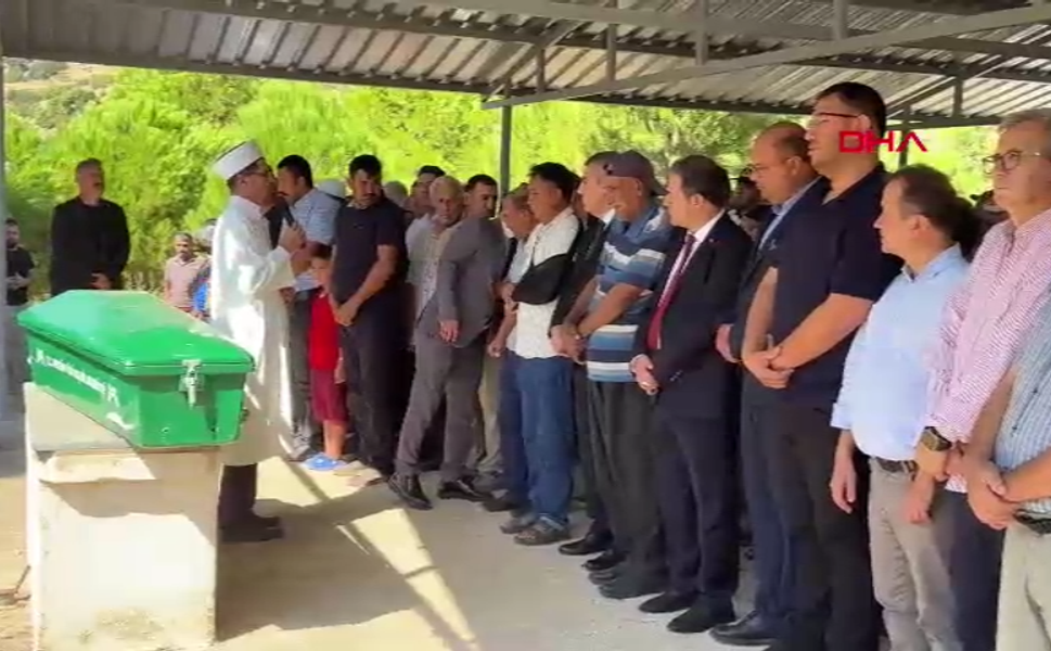 Gemi kazasında yaşamını yitiren Hüseyin Özdemir son yolculuğuna uğurlandı