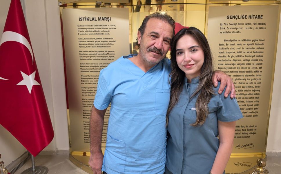 Doğduğu hastanede doktor oldu, babasıyla şifa dağıtıyor
