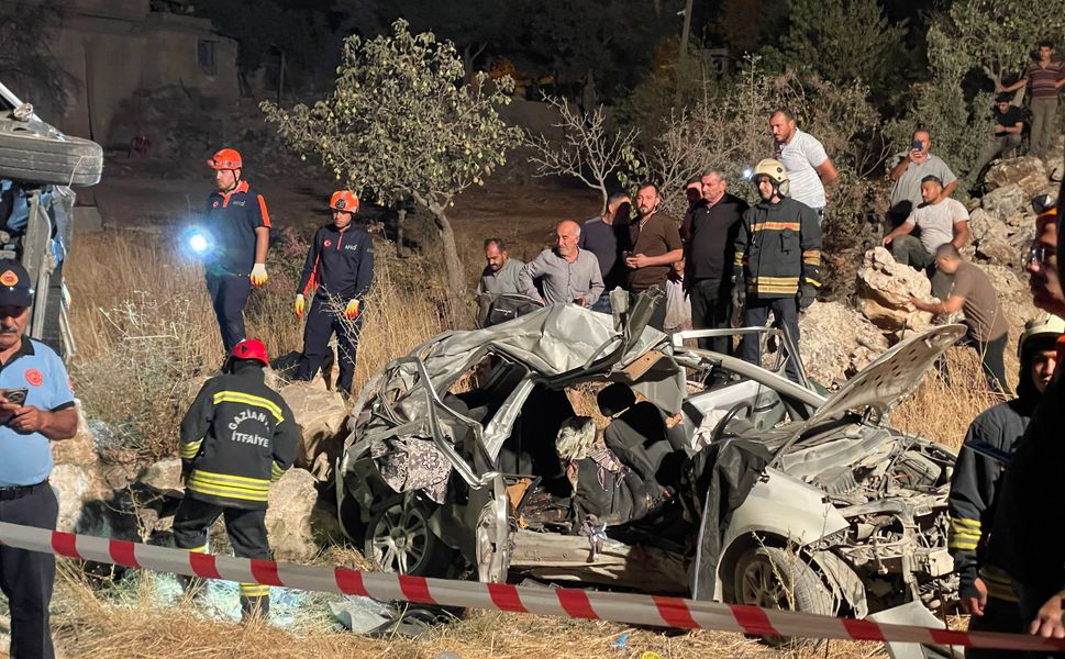 Gaziantep'te feci kaza: 7 kişi hayatını kaybetti