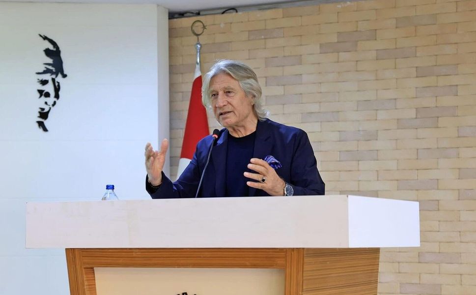 İzol: "Sağduyu ve birlik içerisinde yolumuza devam edeceğiz"