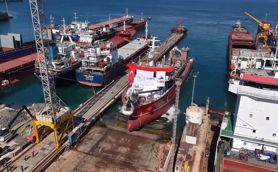İlk yerli tarama gemisi 'UAB MAVİ VATAN' suya indirildi