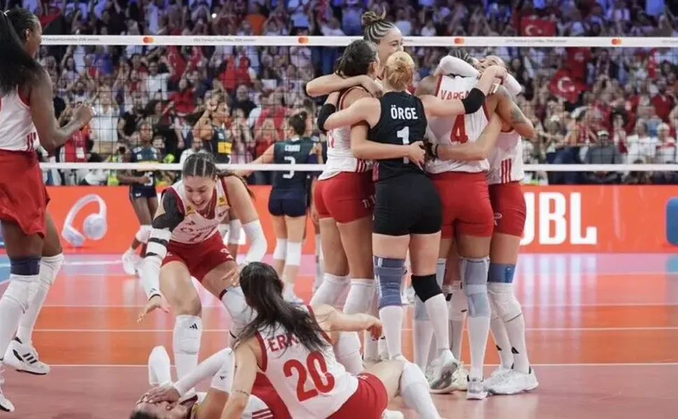Filenin Sultanları, Avrupa Şampiyonası’nda bir kez daha zirvede