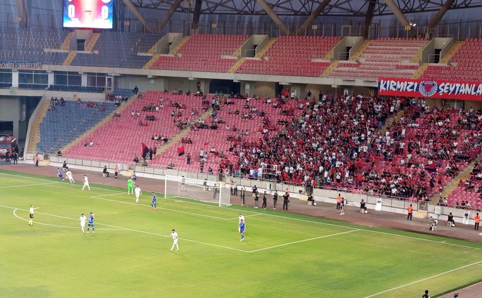 Yeni Mersin İdmanyurdu,  Mazıdağı Fosfat Spor'a 3-1 yenildi
