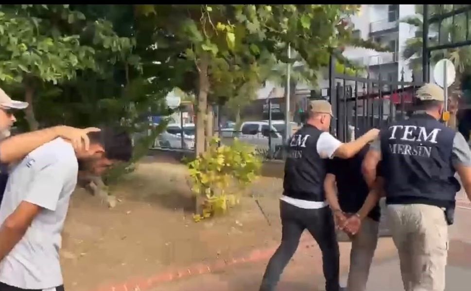 Mersin'de DEAŞ'a yönelik operasyonda 3 şüpheli tutuklandı