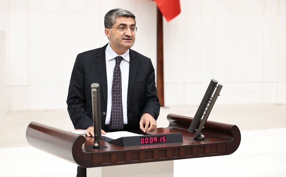 Ekmen'den Mersin'deki jeneratör cezalarına tepki
