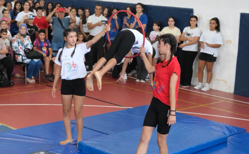 Tarsus’ta Gençlik Yaz Kulübü’nün finali renkli geçti