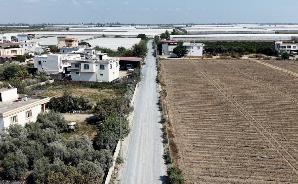 Tarsus'ta 4 bin 200 metrelik yol yenilendi