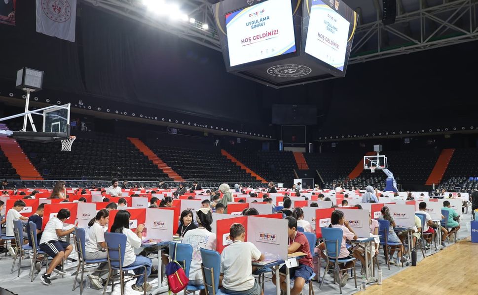 Gençlere yönelik teknoloji sınavı yapıldı