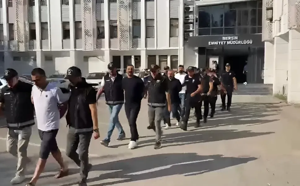 Mersin'deki 1,5 milyarlık uyuşturucu operasyonunda 8 tutuklama