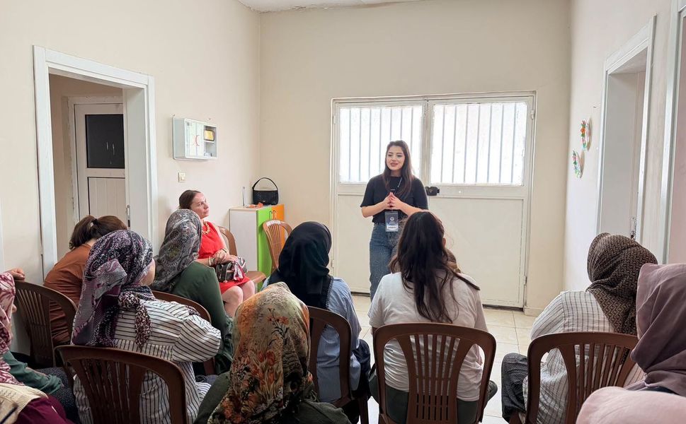 Akdeniz’de kırsal mahallelere anne-kız desteği