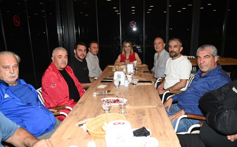 Anamur Belediyespor’a Gülnar deplasmanı öncesi moral yemeği