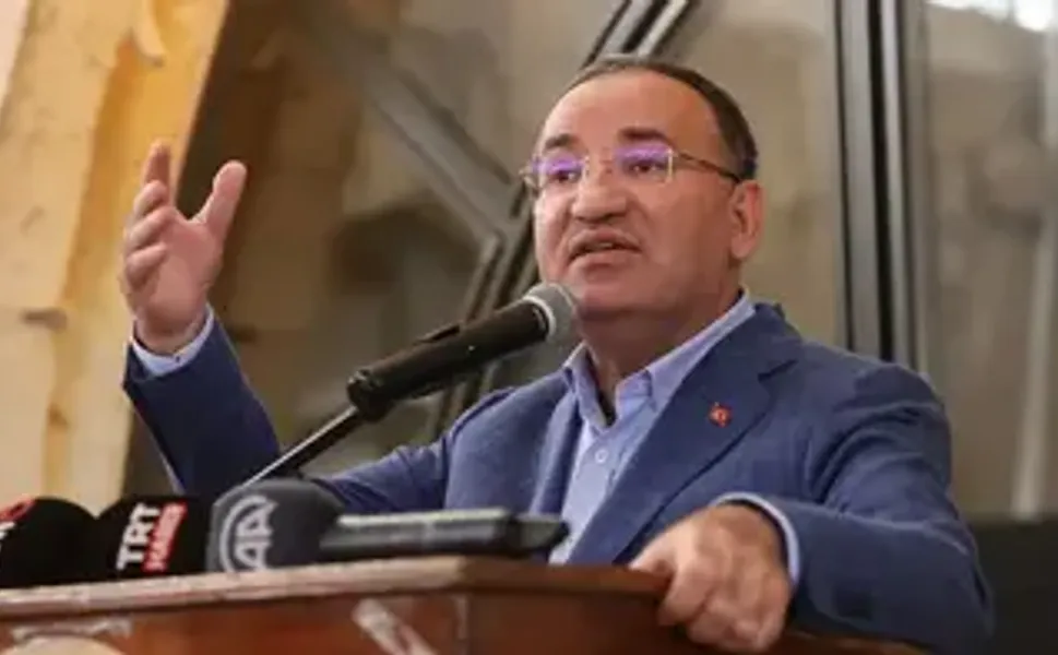 AK Parti'li Bozdağ, TBMM Başkan Vekilliği görevinden istifa etti