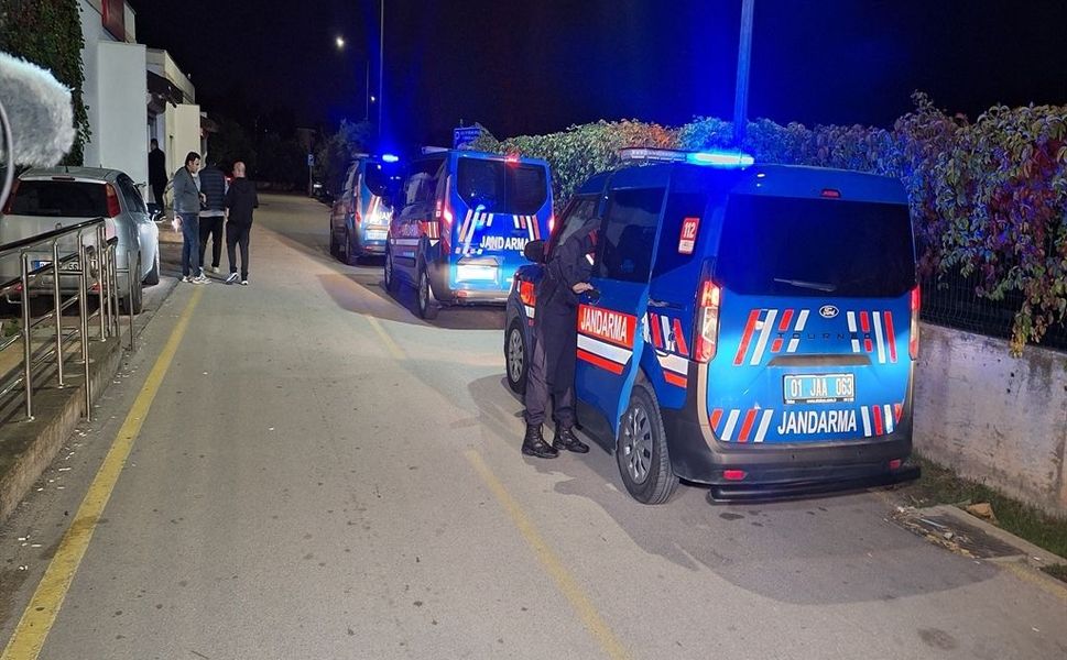 Çukurova Belediyesi'nde başkan dahil 34 tutuklama