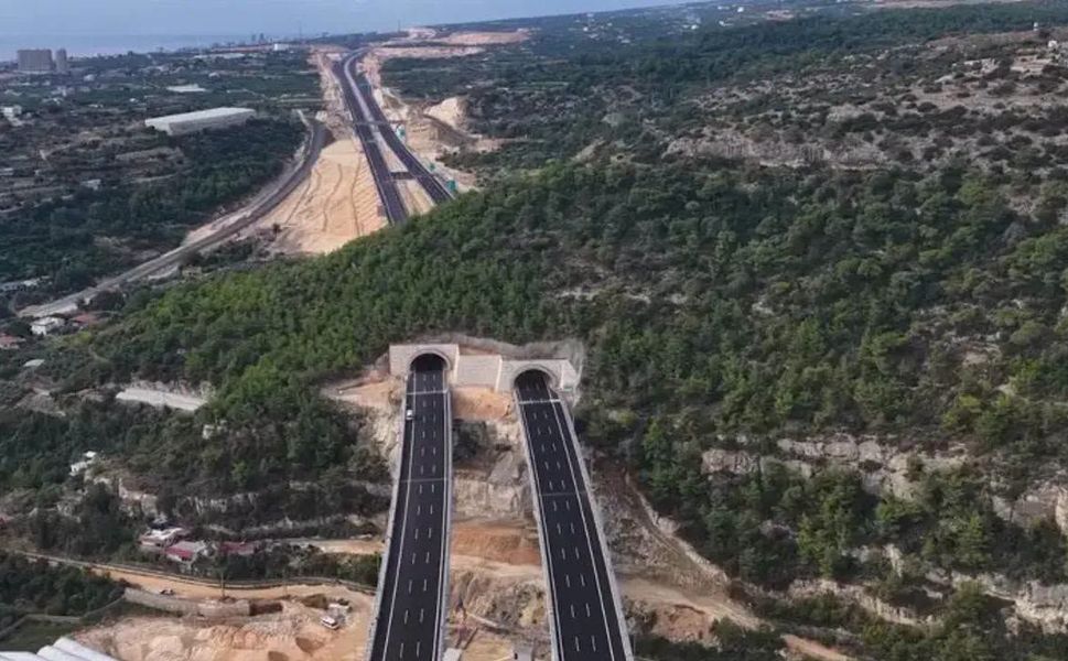 Çeşmeli-Kızkalesi Otoyolu Pazartesi 00.01’de açılıyor