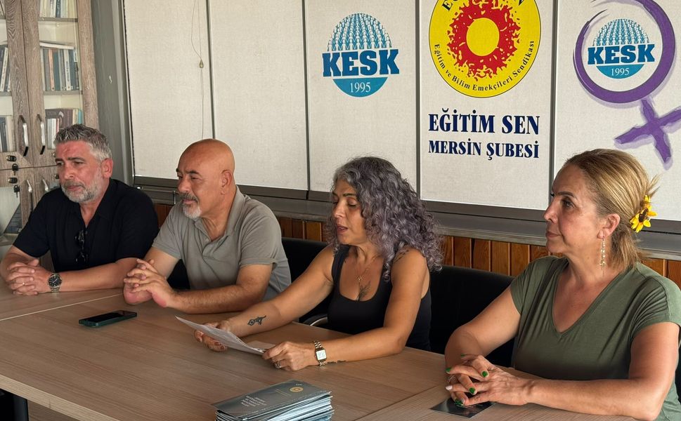 Öğretmenler Günü’nde Eğitim Sen’den talepler