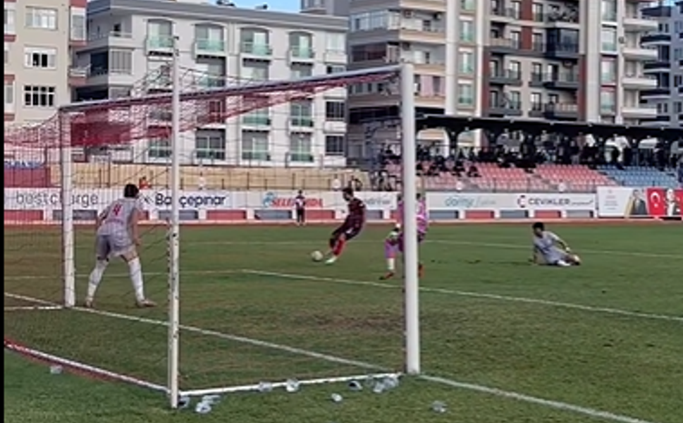 1964 Silifkespor evinde Karaköprü'ye 2-1 mağlup oldu