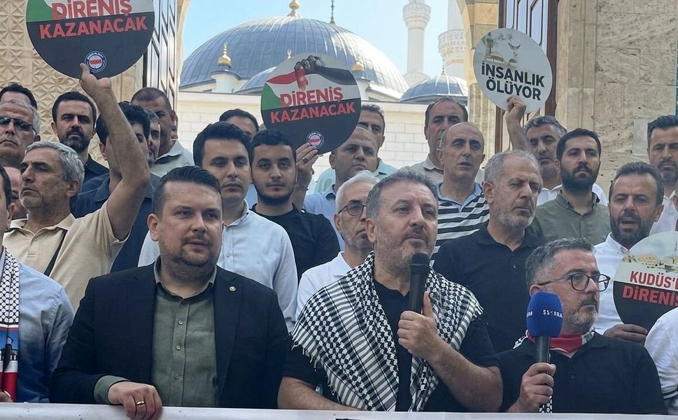 Memur-Sen’den Cuma Namazı çıkışı Filistin’e destek açıklaması