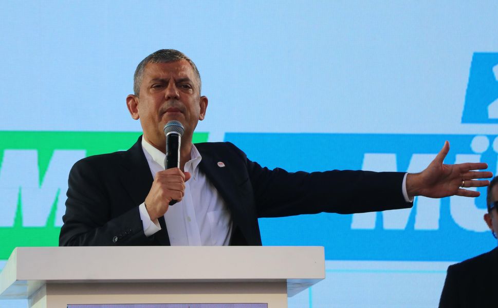 Özgür Özel: Biz kazanacağız ama kimse kaybetmeyecek