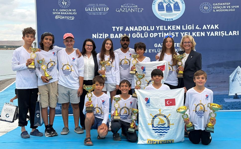 Rota Yelken Kulübü Anadolu Yelken Liginde 11 kupa aldı
