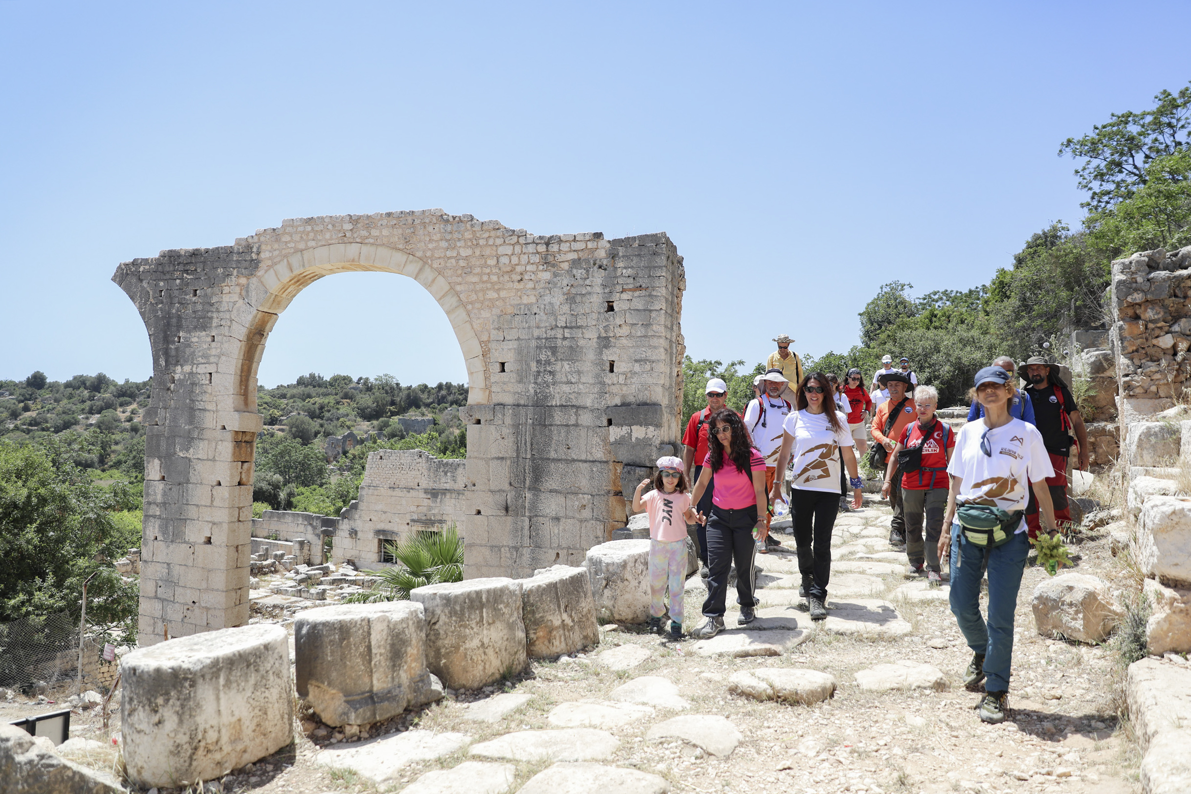 Büyükşehi̇r Beledi̇yesi̇ Ki̇li̇kya’nin Mi̇rasini Geleceğe Taşiyor (8)