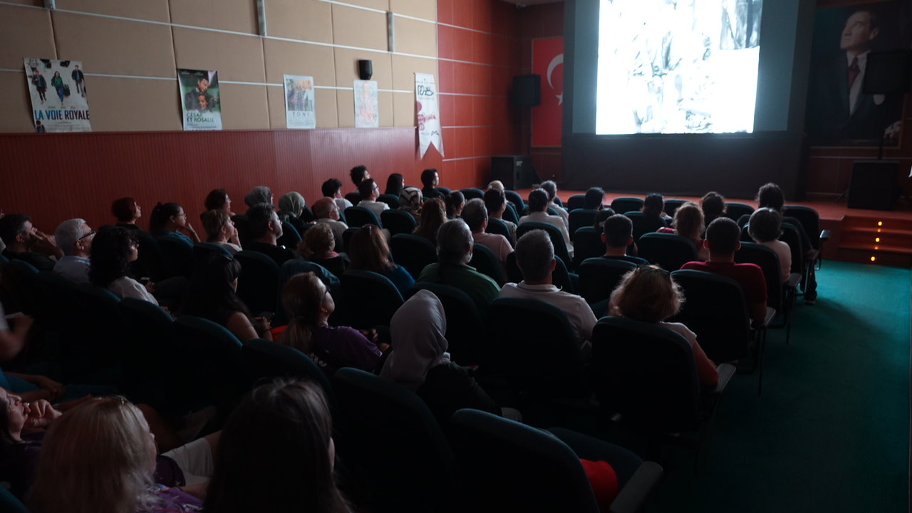 Frankofon Fi̇lm Festi̇vali̇ Mersi̇n’de Si̇nemaseverlerle Buluştu (8)