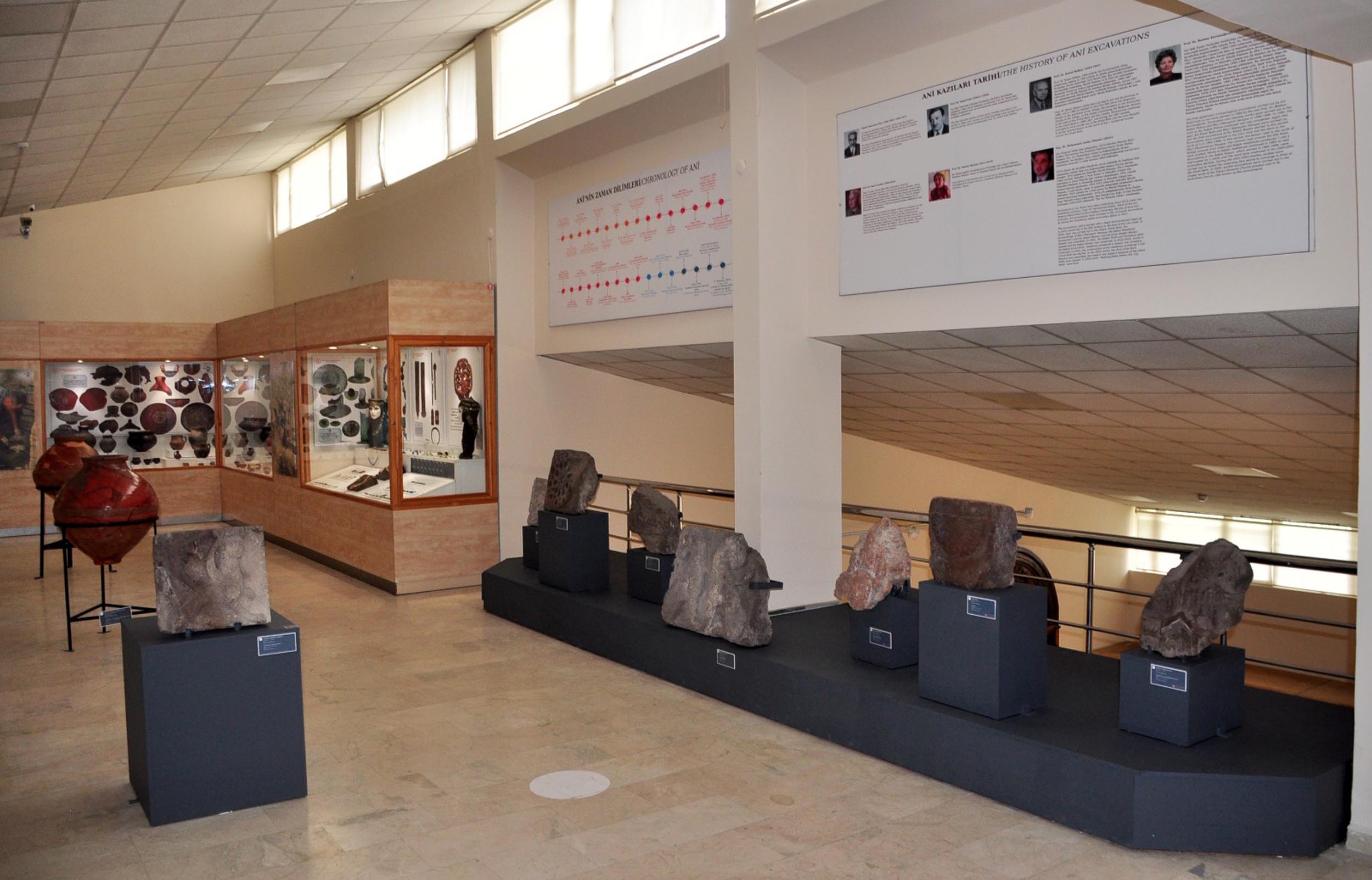 H Z. I S A’ N I N O L D U G U D E G E R L E N D I R I L E N F I G U R 717548 212221