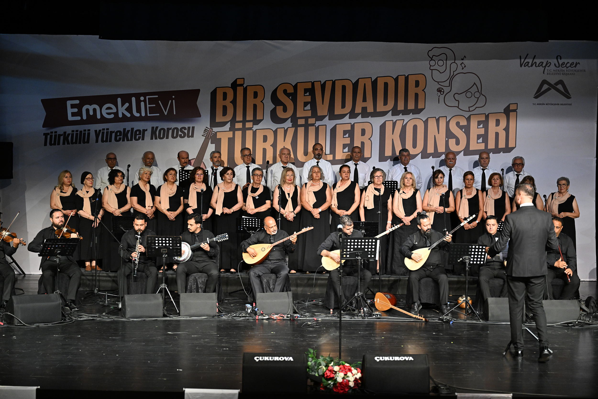 Büyükşehi̇r’den Türkülerle Yoğrulmuş Yürekleri̇ Isitan ‘Bi̇r Sevdadir Kon ( (9)