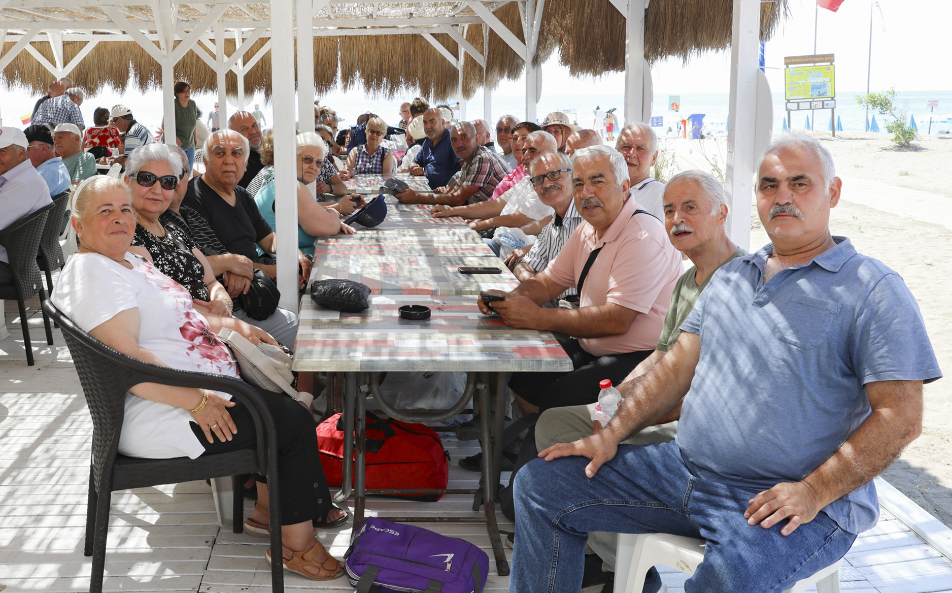 Mersi̇n’de Emekli̇ler Büyükşehi̇r’le ‘Yaza Merhaba’ Dedi̇ (2)
