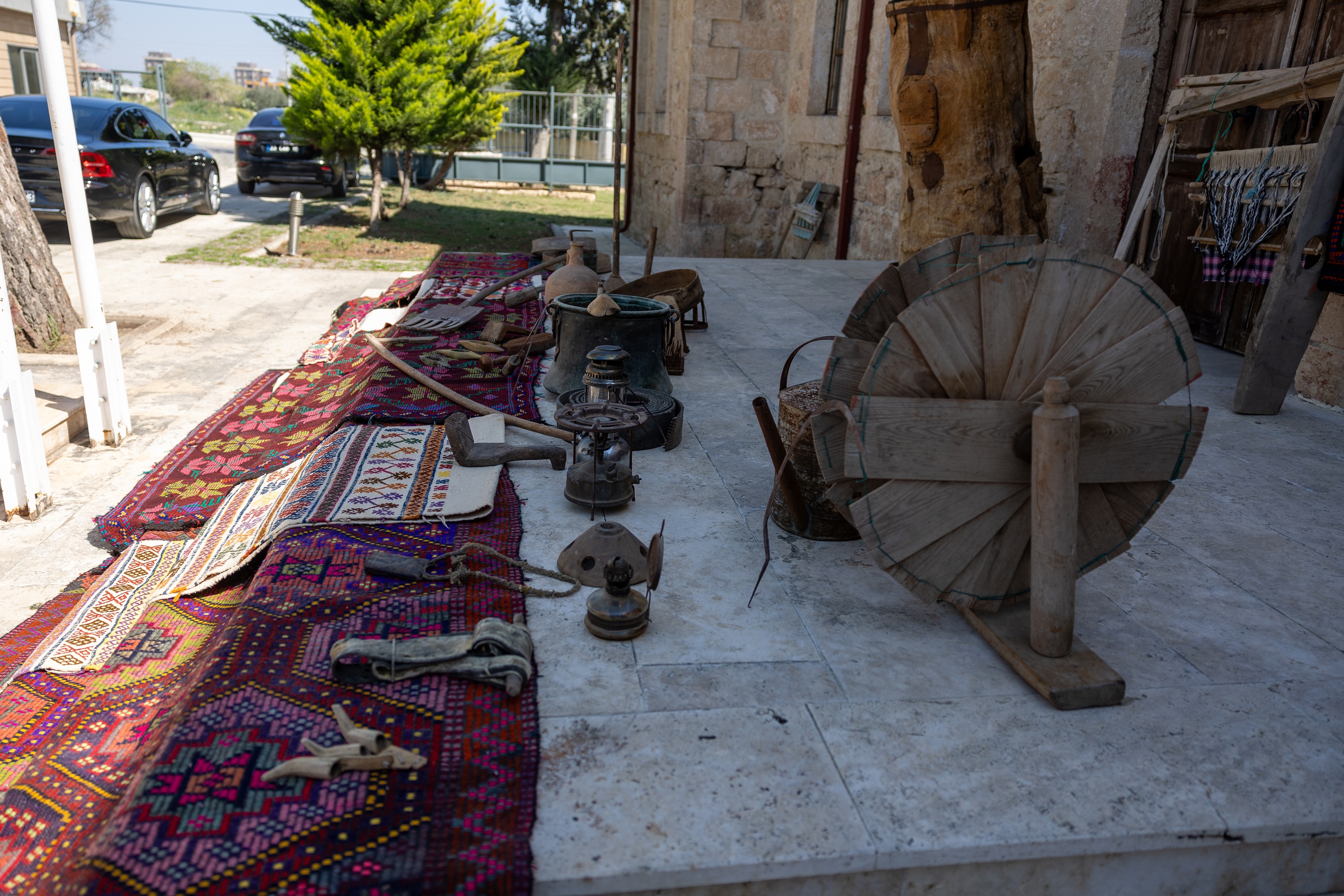 Mezi̇tli̇ Beledi̇yesi̇ Kültürel Mi̇rasina Sahi̇p Çikiyor, “Taş Mektep” Yaşayan Müzeye Dönüşüyor (2)