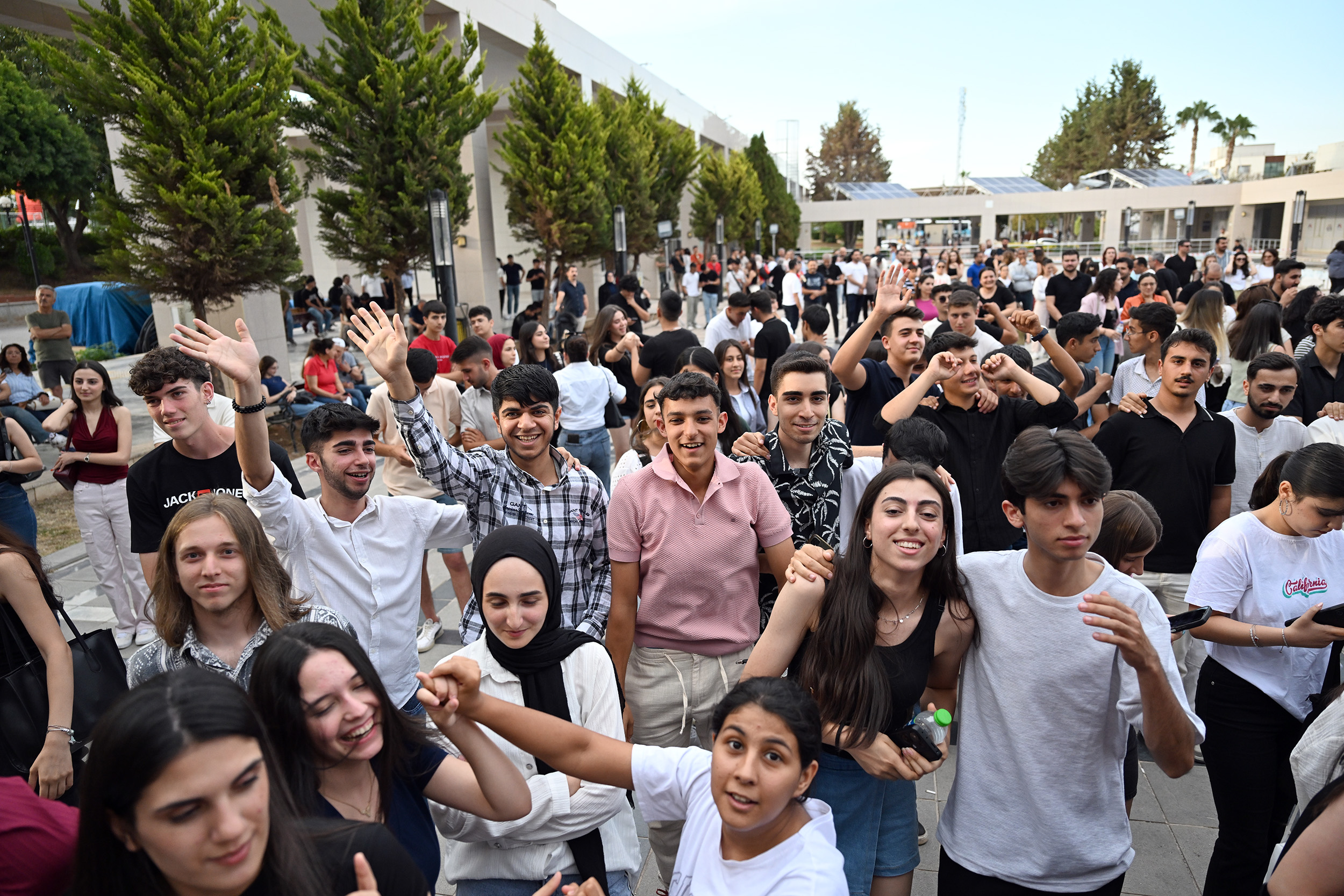 Yks Öncesi̇ Öğrenci̇lere Büyükşehi̇r’den Moral Dokunuşu (4)