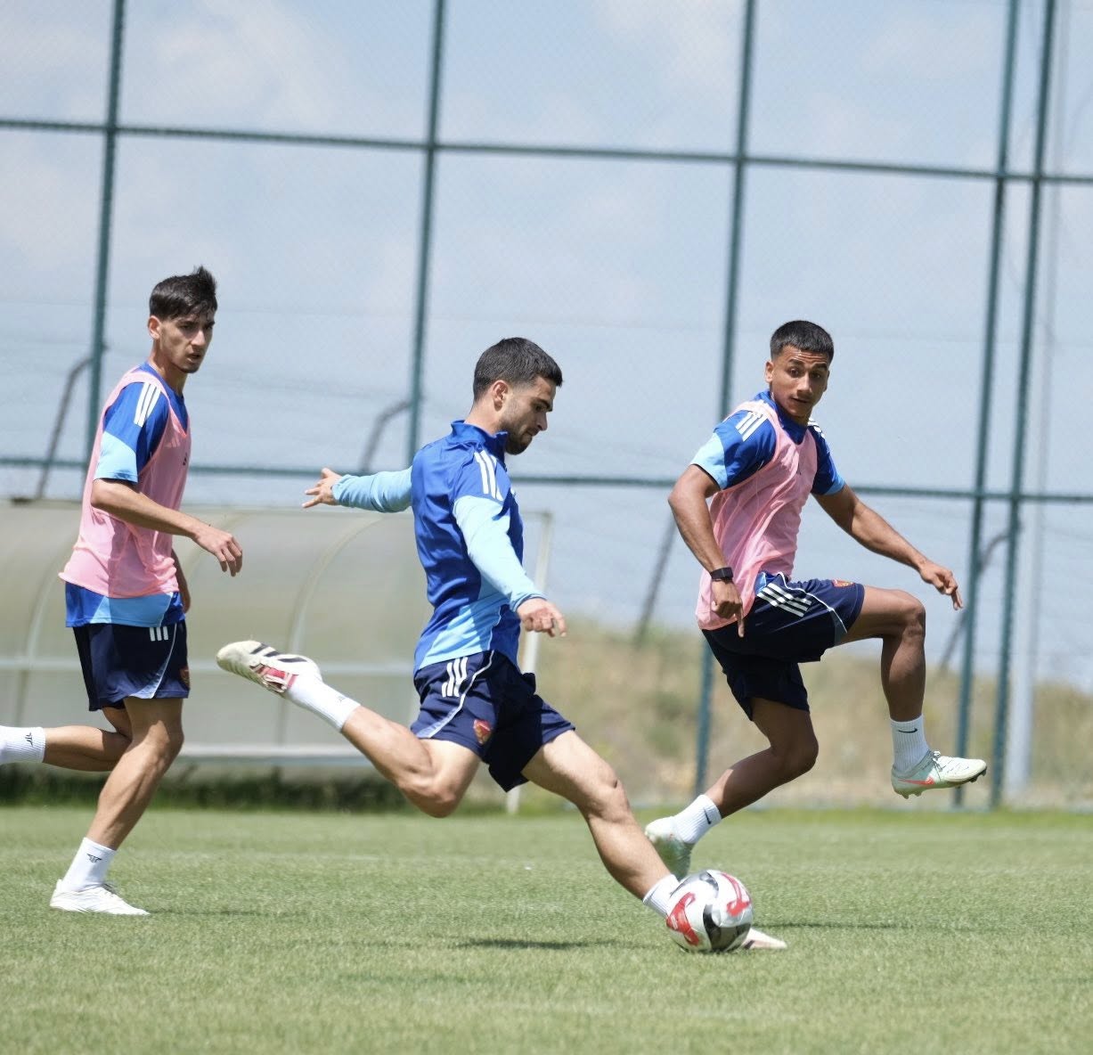 518273218 1495483545239499 32401582497497552 N